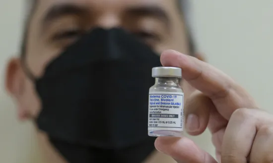 Health Canada Approves New Moderna Vaccine for COVID-19