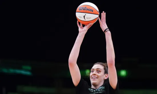 Breanna Stewart Edges A’ja Wilson for AP WNBA Player of the Year Honors by 1 Vote