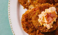 Fried Green Tomatoes, a Crispy Southern Tradition