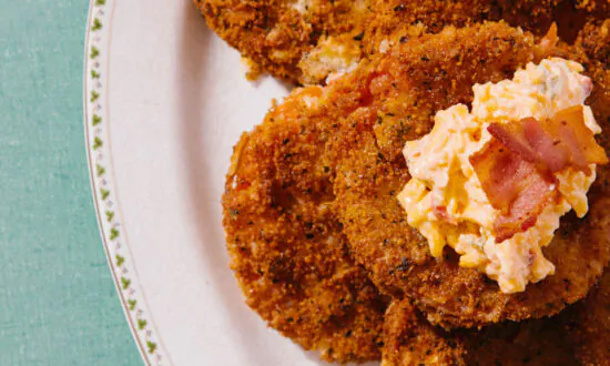 Fried Green Tomatoes, a Crispy Southern Tradition