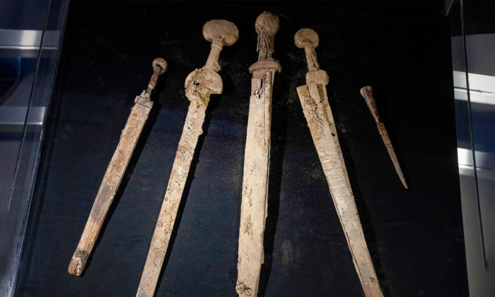 Archaeologists Find 4 Exquisitely Preserved Roman Swords Used by Jewish Rebels: 'Each Can Tell an Entire Story'