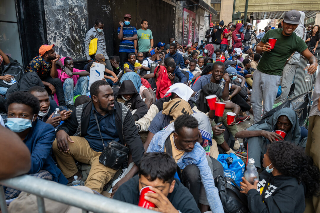 New York Starts Handing Out Prepaid Debit Cards to Illegal Immigrants