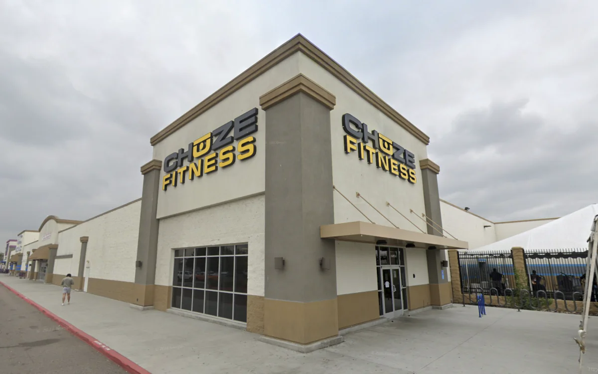 Mission Valley Chuze Fitness located at 1233 Camino Del Rio S. in San Diego. (Google Maps/Screenshot via The Epoch Times)