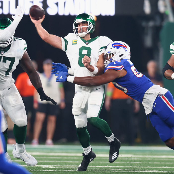 Aaron Rodgers Injured But NY Jets Beat Odds & Bills In Overtime, 22-16