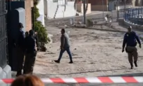 ‘Spring Tide’ Ocean Waves Crash Into Buildings in South Africa, Leaving 2 Dead and Injuring Several