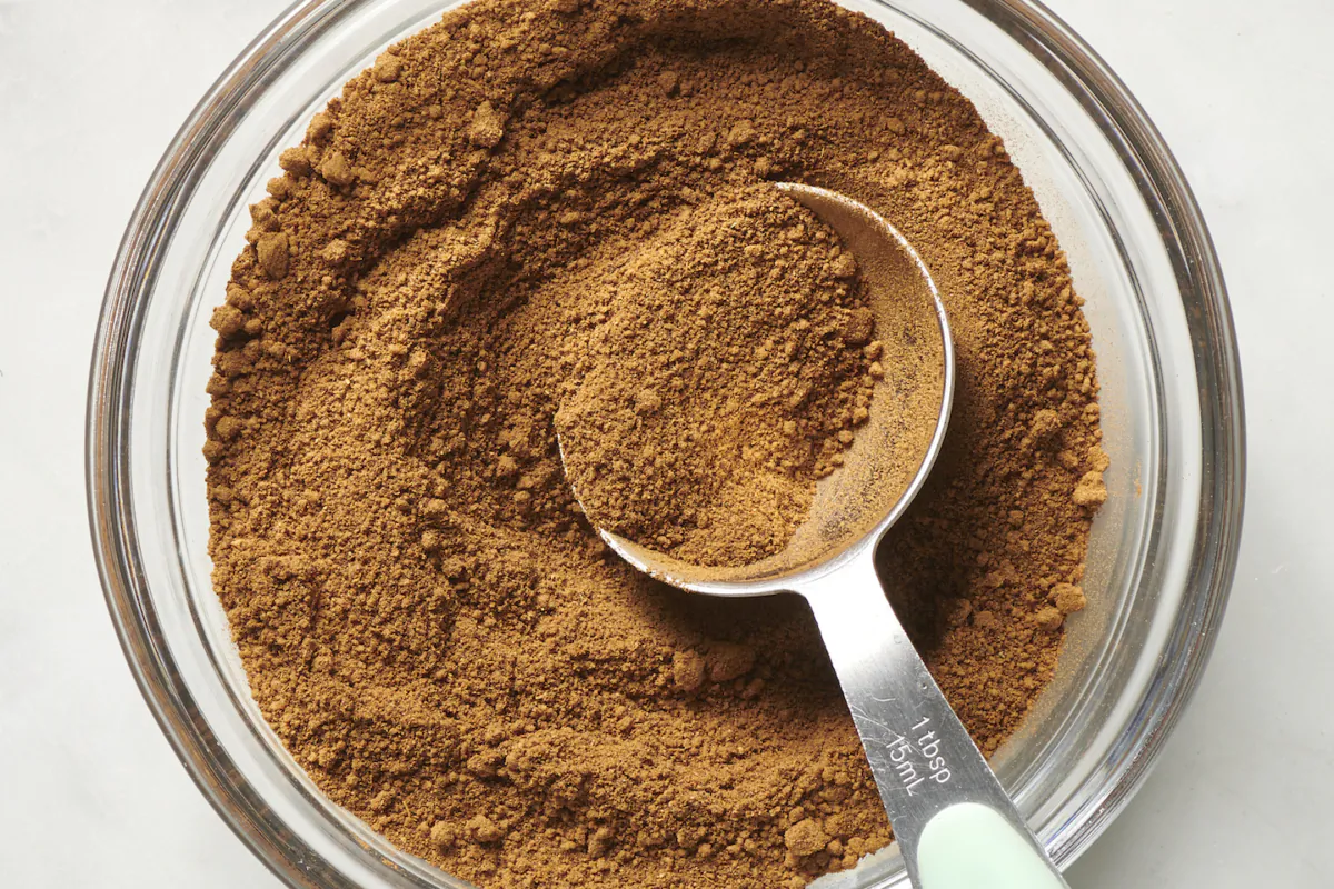 This DIY apple pie spice mix has a harmonious blend of warm and aromatic spices including cinnamon and ginger. (Alex Lepe/TNS)