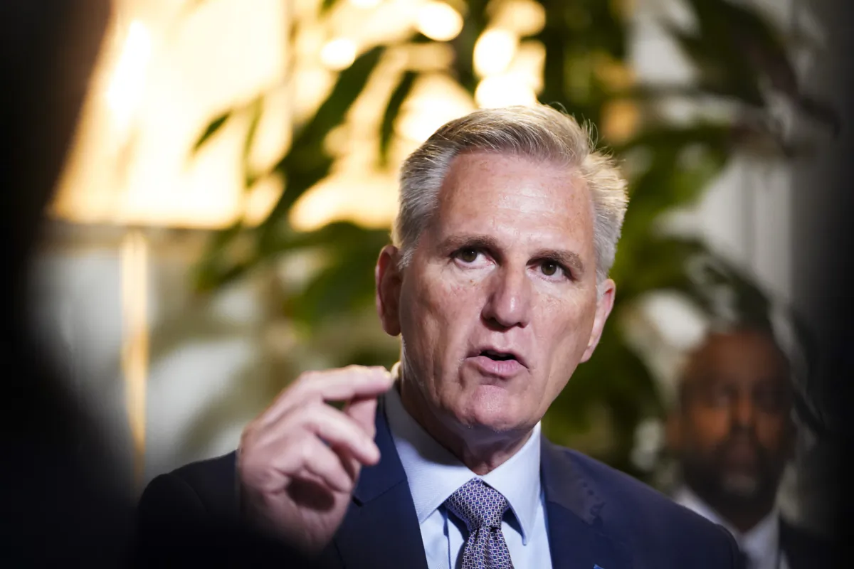 U.S. House Speaker Kevin McCarthy (R-Calif.) speaks with reporters on Capitol Hill in Washington on Sept. 19, 2023. (Madalina Vasiliu/The Epoch Times)
