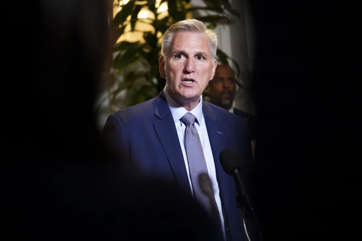 U.S. House Speaker Kevin McCarthy (R-Calif.) speaks with reporters on Capitol Hill in Washington on Sept. 19, 2023. (Madalina Vasiliu/The Epoch Times)