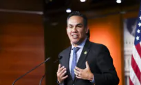 Democrats Press for Bipartisan Spending Bill With a Focus on Health Care