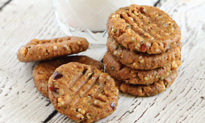 Peanut Butter and Date Hemp Seed Cookies (Recipe)