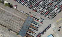 Ford Avoids Canada Walkout as UAW Prepares for More US Auto Strikes
