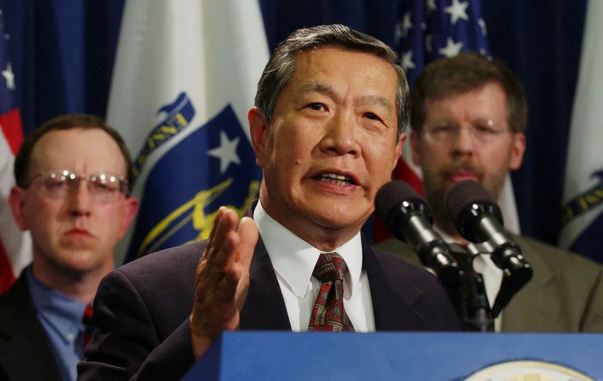 Forensic scientist Dr. Henry Lee faces reporters regarding the death penalty system at the Statehouse in Boston on May 3, 2004. (Charles Krupa/AP Photo)