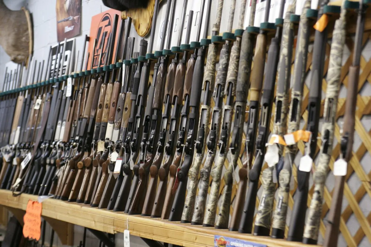 Hunting rifles are displayed at a store in Ottawa in a file photo. (The Canadian Press/Jonathan Hayward)