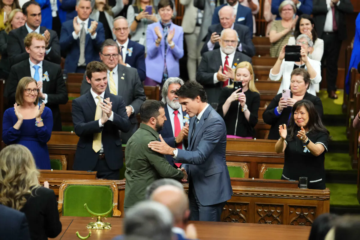 Prime Minister Justin Trudeau greets Ukrainian President Volodymyr Zelenskyy before the president’s speech in the House of Commons in Ottawa on Sept. 22, 2023. (The Canadian Press/Sean Kilpatrick)