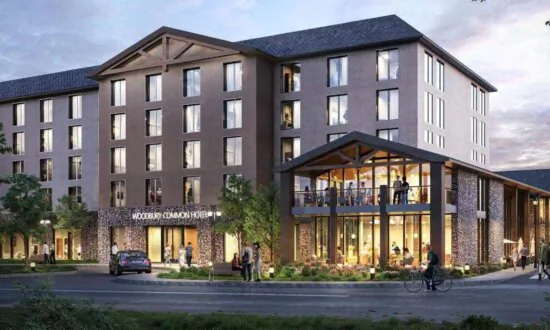Woodbury Common Presents Expansion Plan at Village Planning Board