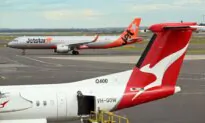 Qantas Profit Hit by Turbulence, Drops 28 Percent