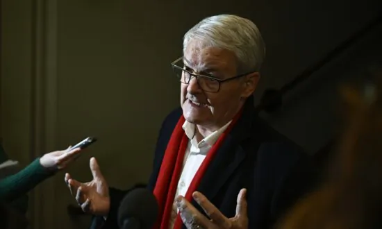 Former Foreign Minister Marc Garneau Says Canada, South Korea Should Form Closer Ties