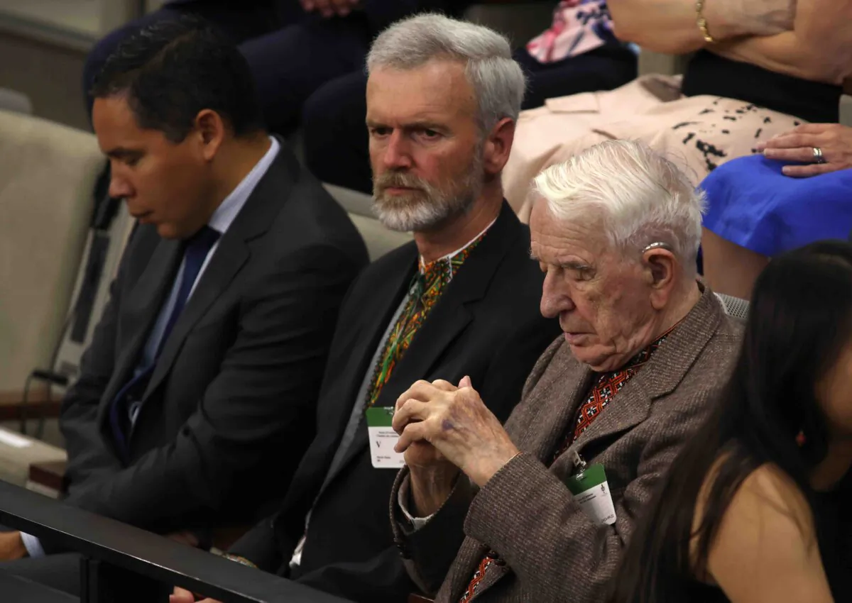 Yaroslav Hunka (R) waits for the arrival of Ukrainian President Volodymyr Zelenskyy in the House of Commons in Ottawa on Sept. 22, 2023. (The Canadian Press/Patrick Doyle)