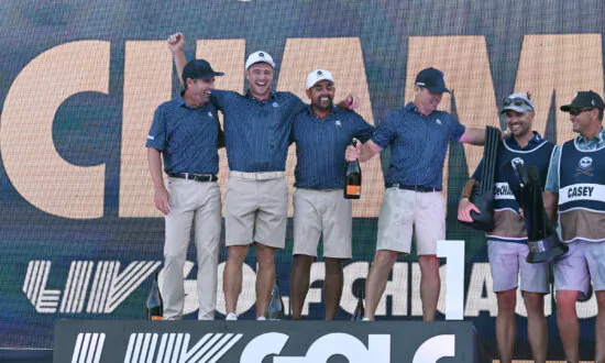 Bryson DeChambeau Fires 63, Comes From Behind to Win LIV Chicago