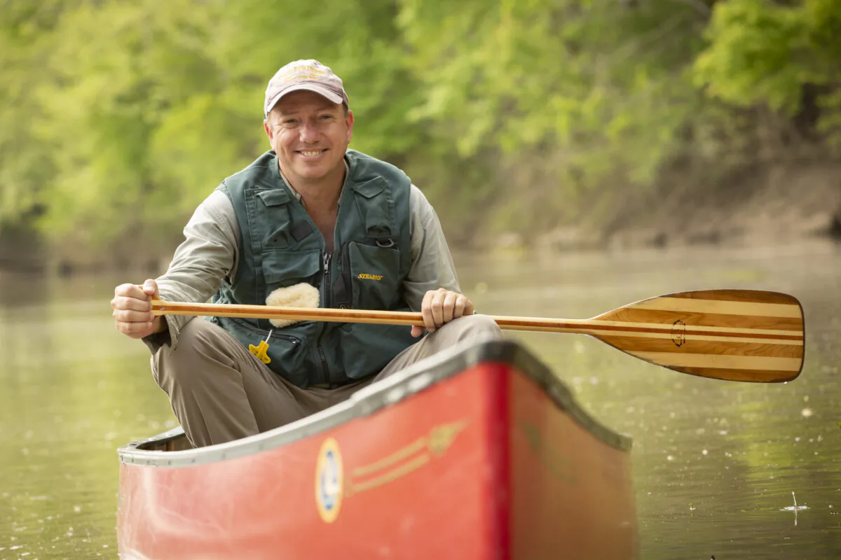 Neal Moore
traversed the
country in his canoe
named “Shannon.” (Courtesy of John Nolter)