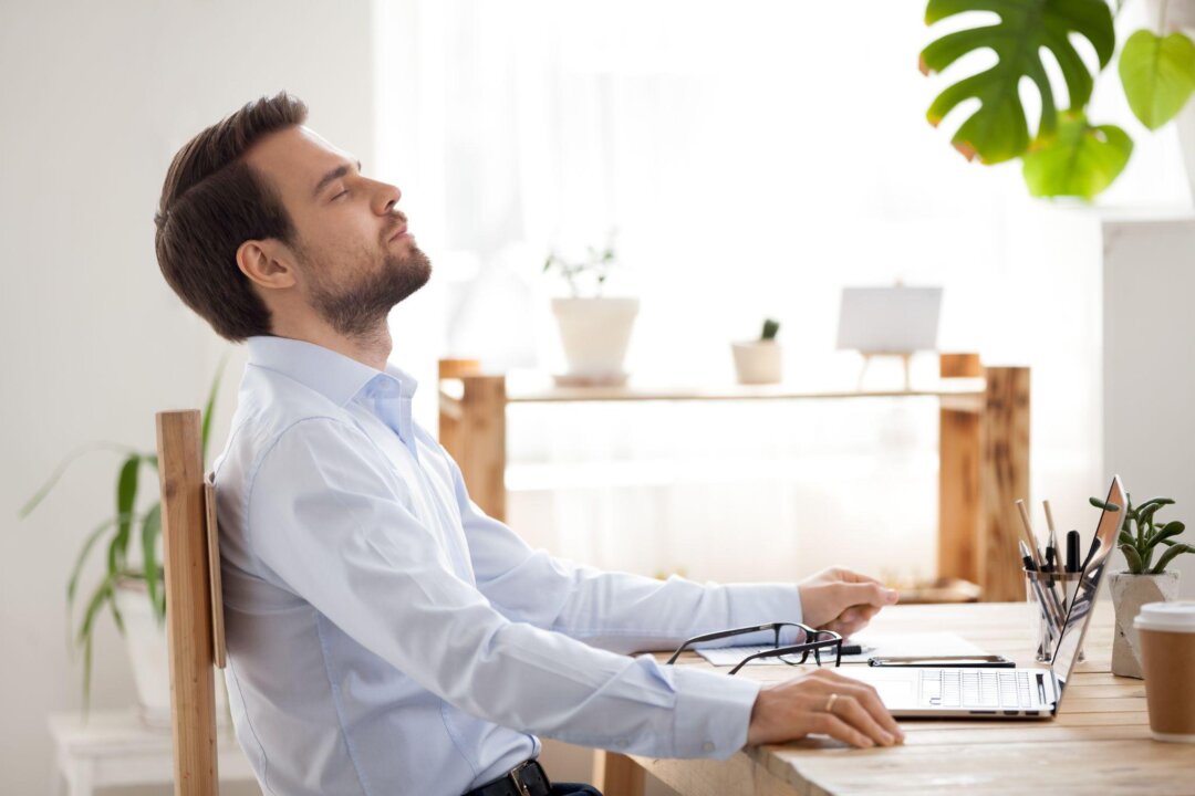 Since the pandemic, an increasing number of people are experiencing mental health issues. Experts suggest practicing deep breathing regularly as it helps relieve stress. (fizkes/Shutterstock)