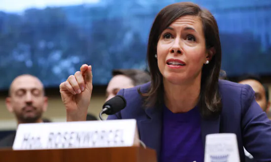 Republicans Raise Concerns About FCC’s Broadband Regulations