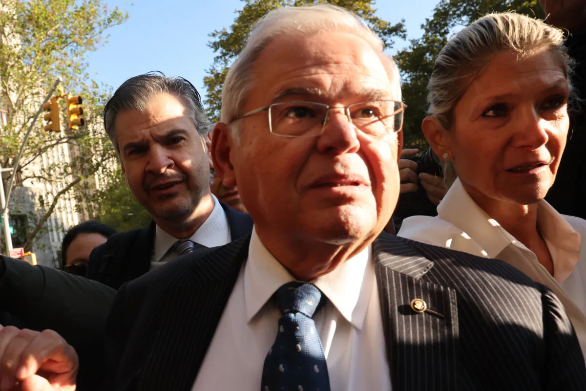 Senator Bob Menendez and his wife Nadine Menendez arrive at a Manhattan court after they were indicted on bribery charges on Sept.. 27, 2023 in New York City. (Spencer Platt/Getty Images)