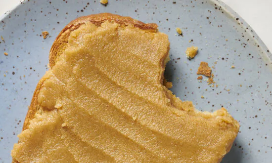 Creamy Cashew Butter Is so Good, It May Just Replace Your Favorite Jar of Peanut Butter