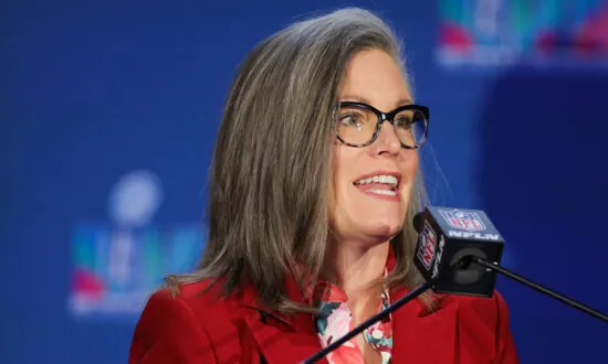 Democrat Governor Demands $512 Million From Biden Administration for Border Security