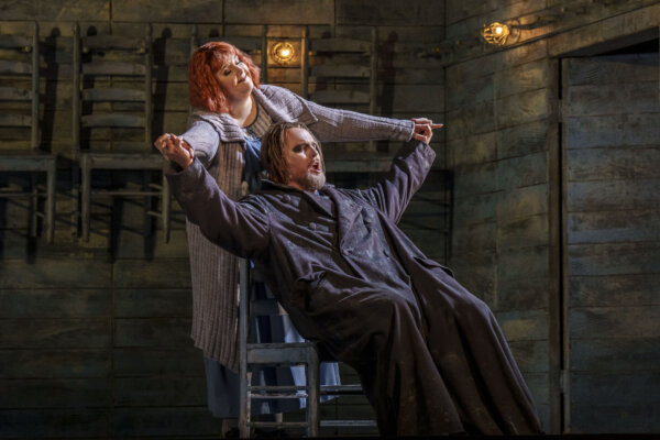 The flying Dutchman lead cast