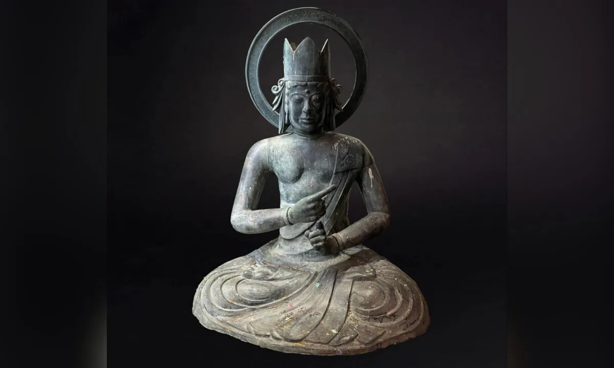 Edo Period (1603-1867) bronze sculpture of the Buddha was recovered almost a week after it was stolen from the Barakat Gallery in Los Angeles on Sept. 18, 2023. (Courtesy of the Barakat Gallery)