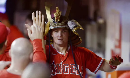 Angels Activate OF Mickey Moniak, RHP Chase Silseth From IL
