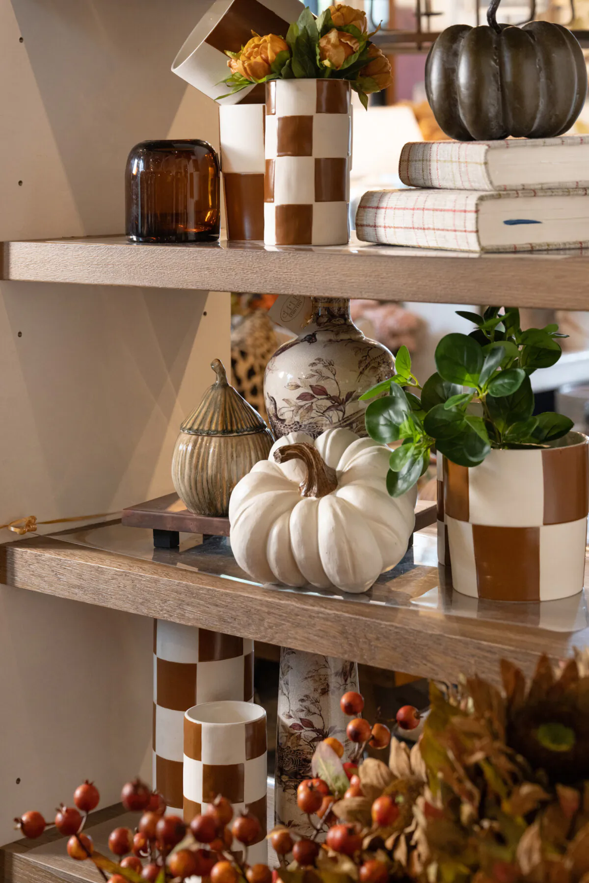 This autumn shelf is a delightful fusion of modernity and tradition, primarily centered around a captivating color palette of brown and white. (Handout/TNS)