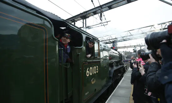 The Flying Scotsman Locomotive Collided With Another Train in Scotland. Several People Were Injured