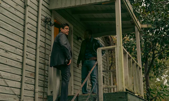 ‘Reptile’: Del Toro Saves Cop Thriller With Sheer Gravitas
