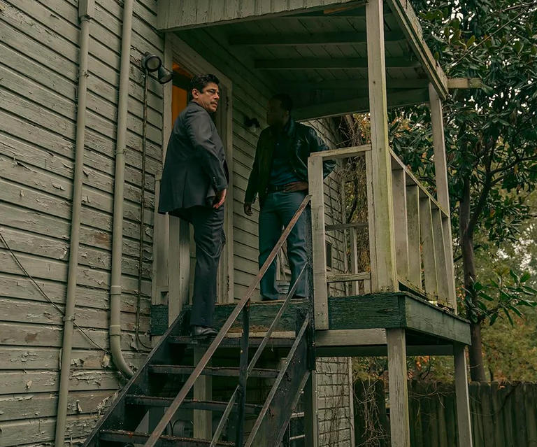 Tom (Benicio Del Toro) and Dan (Ato Essandoh) are police detectives investigating a murder in "Reptile." (Kyle Kaplan/Netflix)