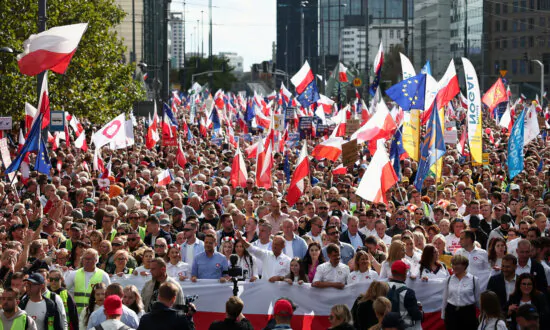 Poland’s Ex-Ministers Arrested in Ongoing Post-Election Purge