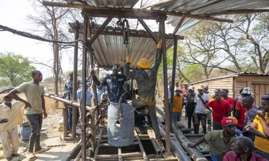 Death Toll in Collapsed Gold Mine in Zimbabwe Expected to Rise to 13, Vice President Says