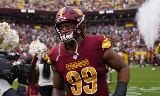 49ers Land Chase Young, Bears Get Montez Sweat as Commanders Unload Top Pass Rushers