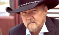Country Star Trace Adkins Uses The Power of Music to Pay Tribute to Veterans
