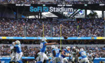 Justin Herbert’s 3 Touchdowns, Khalil Mack’s 6 Sacks Propel Chargers to 24–17 Win Over Raiders