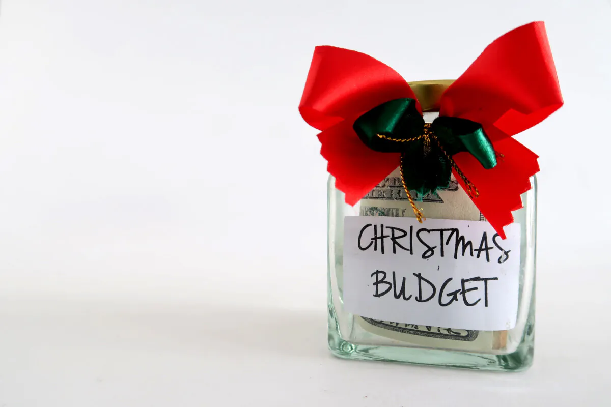 Earn some extra cash for Christmas. (Ariya J/Shutterstock)