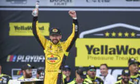 Ryan Blaney Edges out Harvick to Win at Talladega