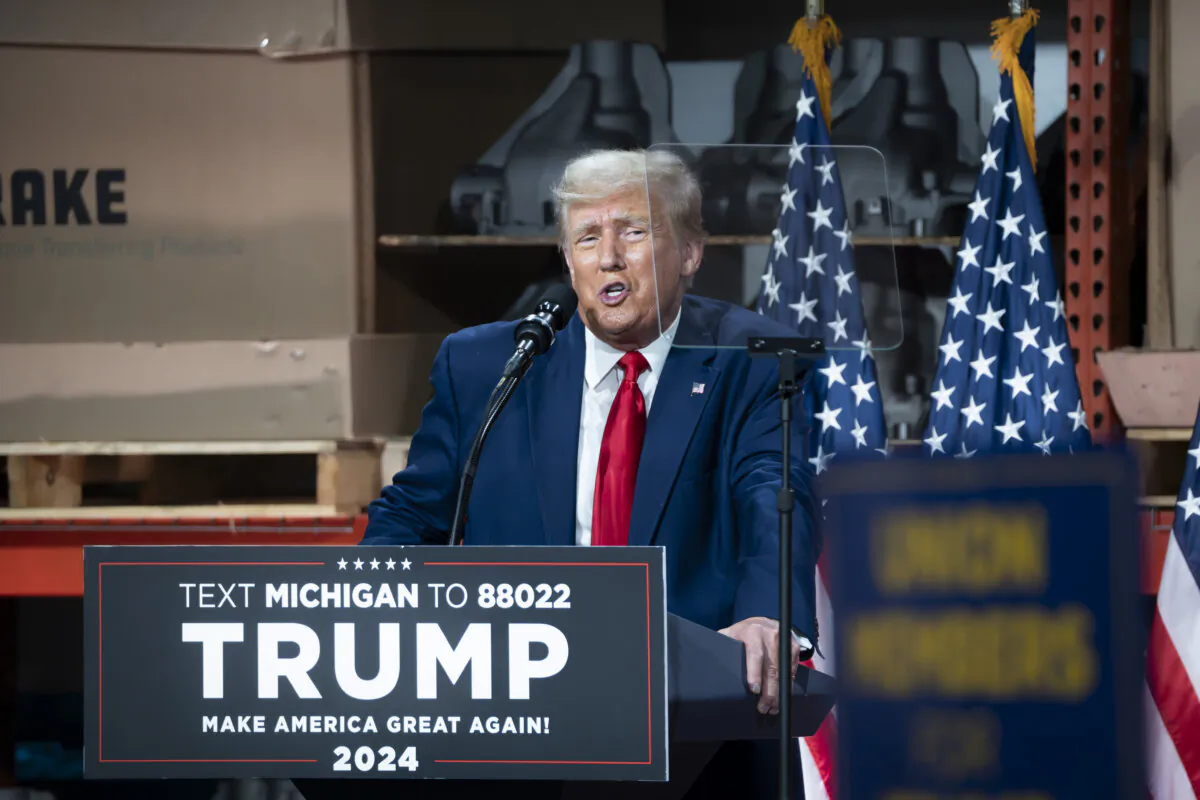 Former President Donald Trump speaks at a campaign rally event in Clinton Township, Mich., on Sept. 27, 2023. (Madalina Vasiliu/The Epoch Times)