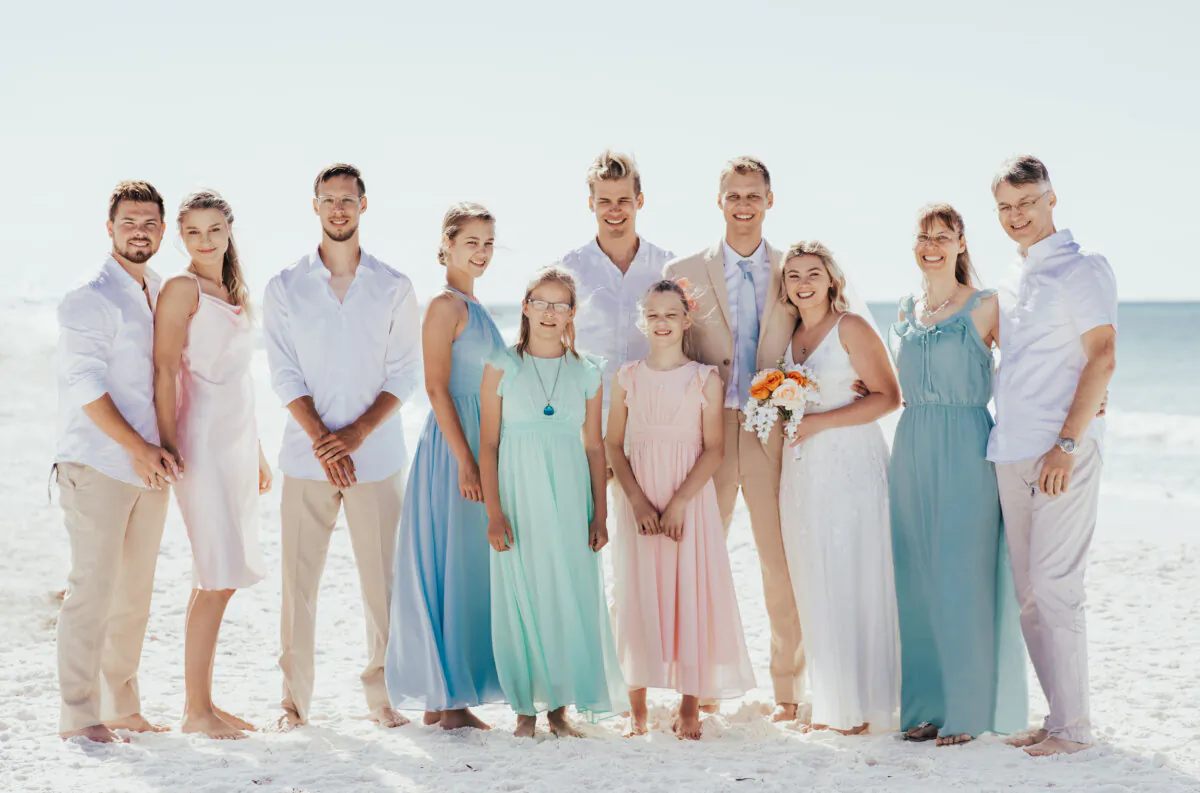 (L–R) Members of the Romeike family: son-in-law Trace, Lydia (25), Josua (23), Damaris (18), Sarah (12), Christian (21), Rebecca (10), Daniel (26), daughter-in-law Hannah, Hannelore, and Uwe. The Romeike family sought asylum in the United States in order to be able to homeschool freely. In early September, they were given four weeks to self-deport back to Germany. (Courtesy of Uwe Romeike)
