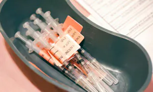 FDA Not Adding ‘Black Box’ Warning to COVID-19 Vaccines: Commissioner