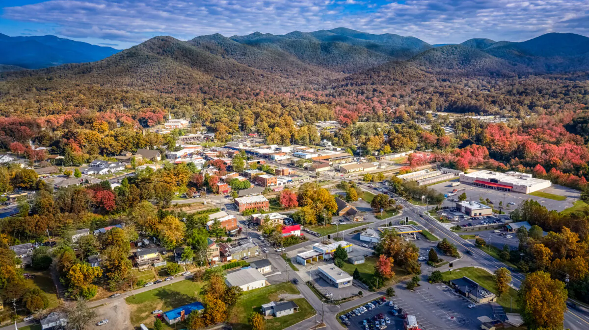 A picturesque Asheville, N.C., neighborhood in autumn. (Rod Gimenez/Dreamstime/TNS)