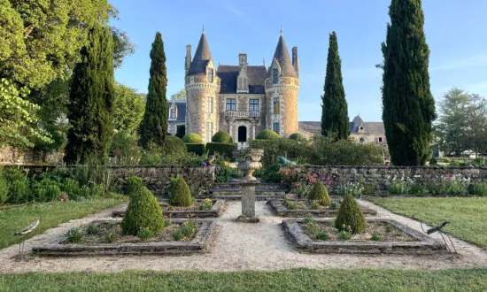 She Forged a New Life With Move From NC to France—and She’s Sharing Her Tips