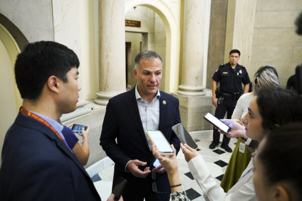 Epoch Times Photo