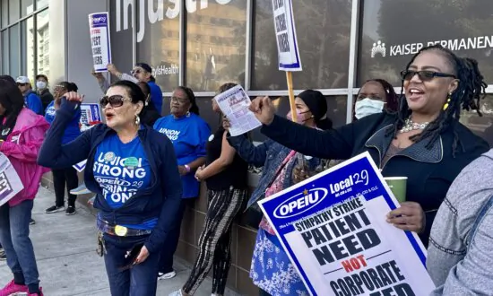 Kaiser Nurses and Health Care Workers Strike in California and Hawaii